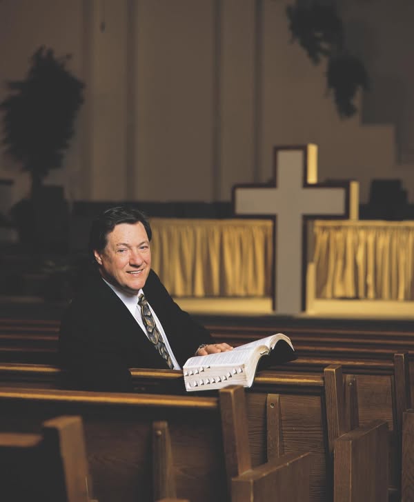 Squire Parsons, Southern Gospel Legend, Passes Away at 77: A Legacy of Faith, Music, and Compassion